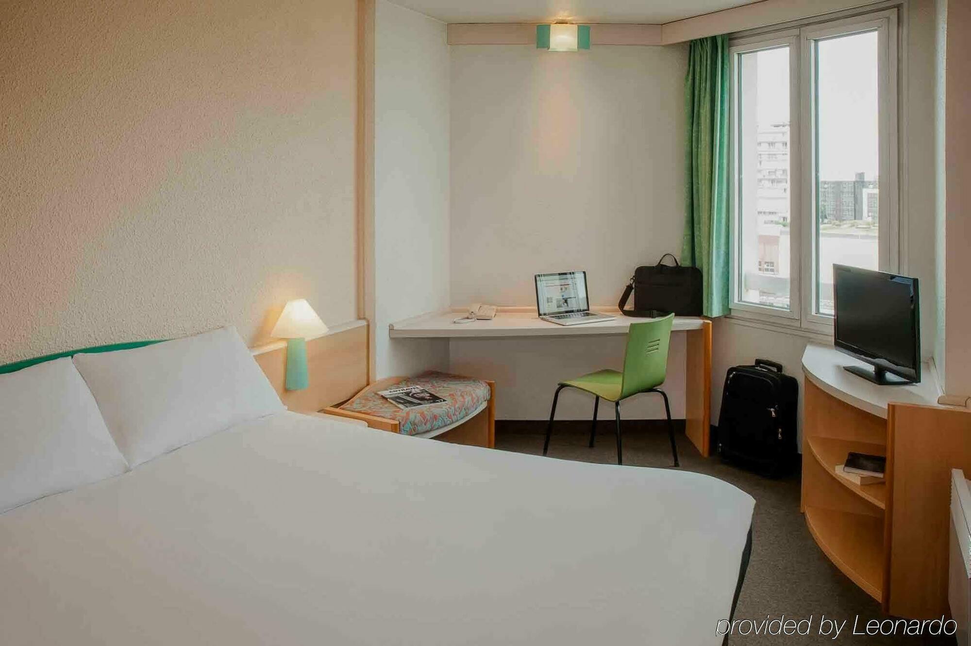 Ibis Orleans Centre Gare Hotel Buitenkant foto